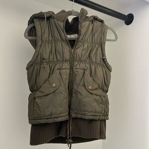 Alberto Makali vest with removable hood